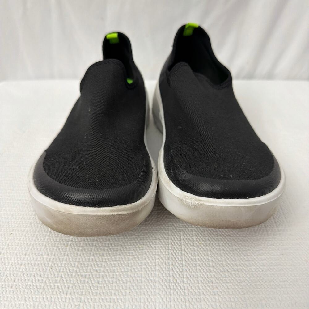 OOFOS OOmg eeZee Low Shoes Womens Size 7 Black Recovery Sneaker Slip On - Picture 2 of 10